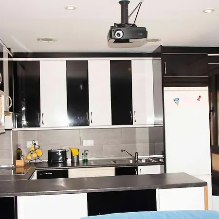 Apartamento La Estrecha 30 *